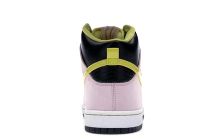 Nike SB Dunk High Miss Piggy
