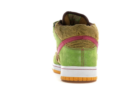 Nike SB Dunk Mid Mama Bear