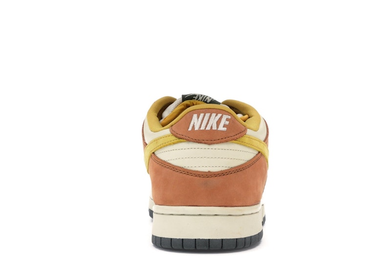 Nike SB Dunk Low Vapour Mineral Yellow