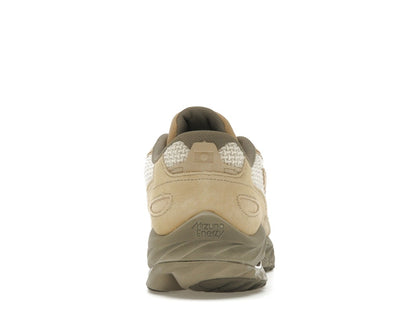Mizuno Wave Rider B Beams Bespoke Beige
