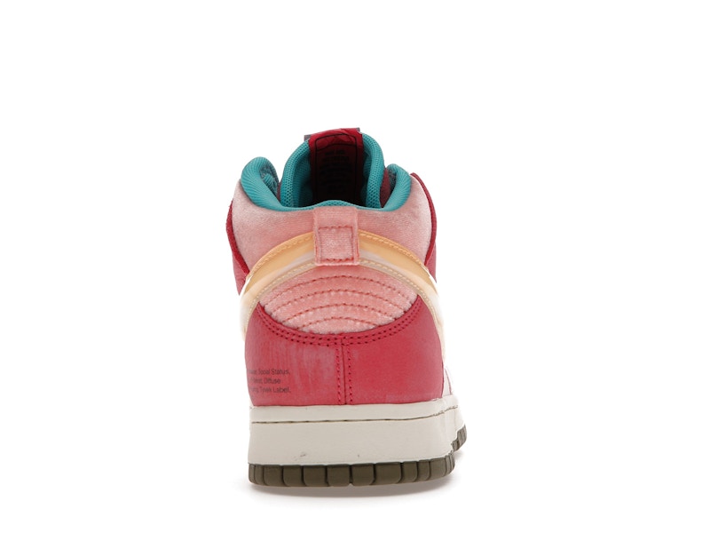 Nike Dunk Mid Social Status Free Lunch Strawberry Milk