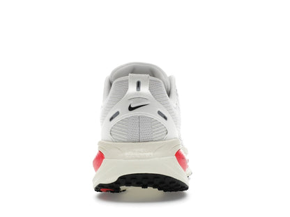 Nike Vomero 18 Platinum Tint Siren Red Light Smoke Grey Metallic Pewter