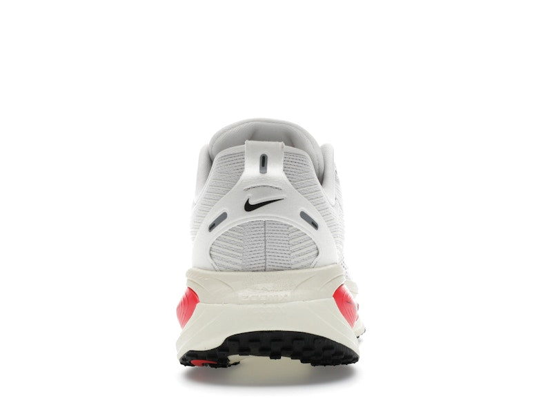 Nike Vomero 18 Platinum Tint Siren Red Light Smoke Grey Metallic Pewter