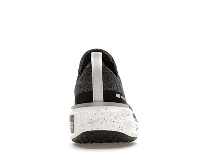 Nike ZoomX Invincible Run 3 Oreo