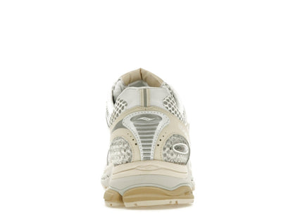 Saucony ProGrid Triumph 4 Highsnobiety Cream