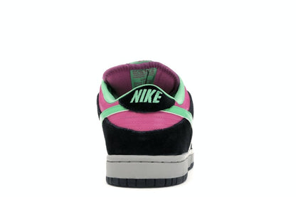 Nike SB Dunk Low Magnet Light Poison Green