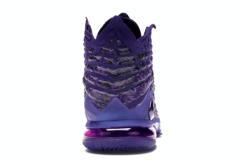 Nike LeBron 17 2K
