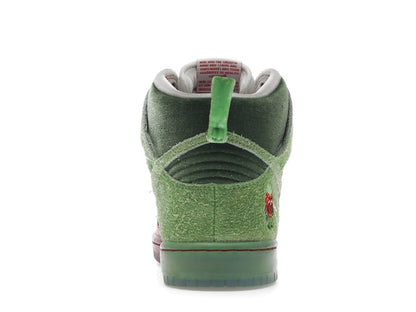 Nike SB Dunk High Strawberry Cough