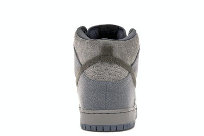 Nike SB Dunk High Tauntaun