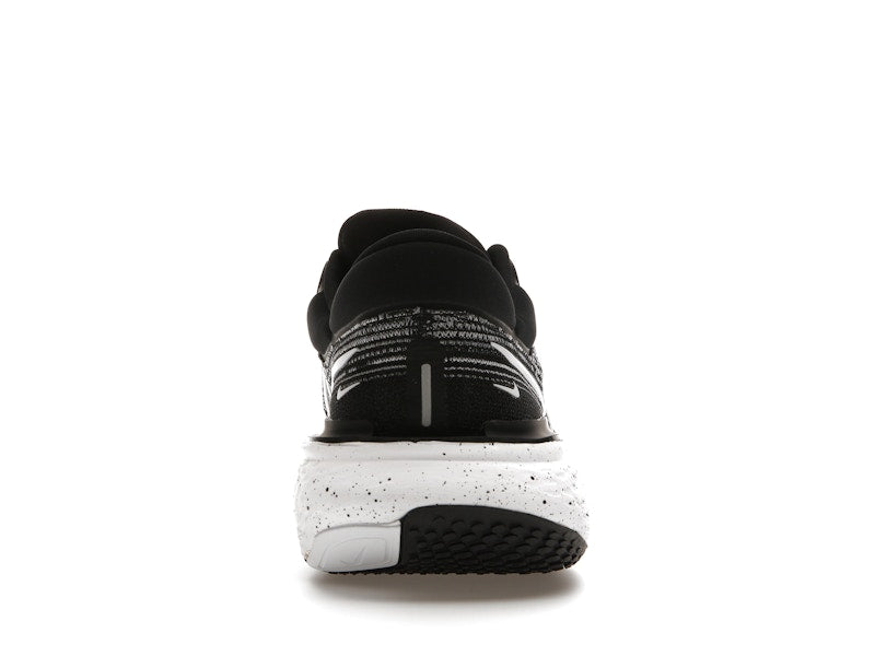Nike ZoomX Invincible Run Flyknit Oreo