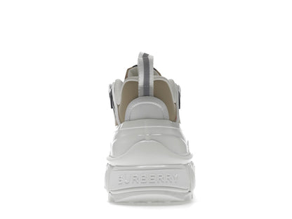 Burberry Arthur Vintage Check White