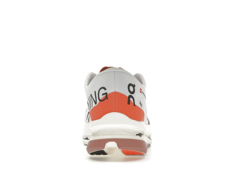 On Running Cloudboom Echo 3 White Flame