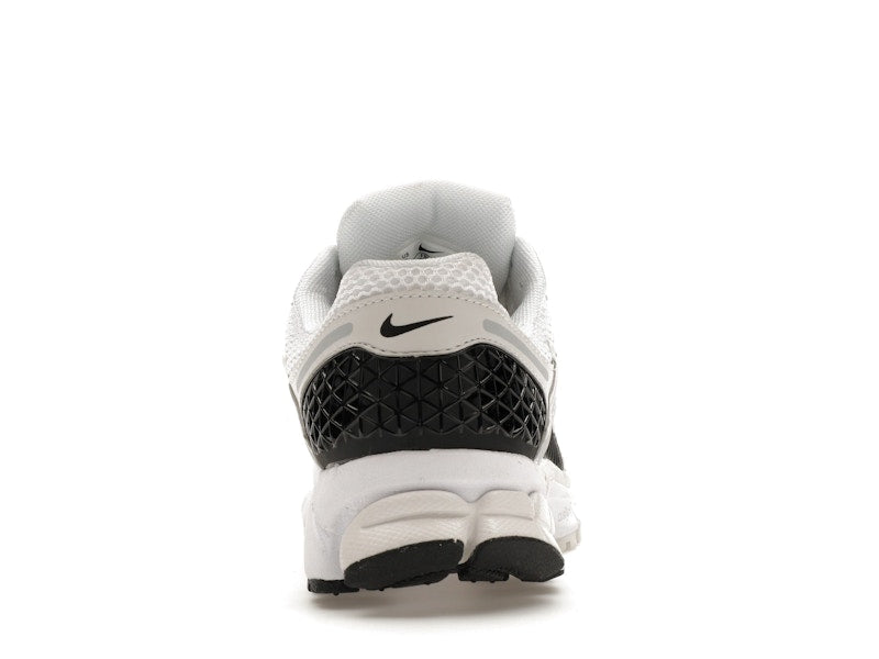 Nike Zoom Vomero 5 White Black