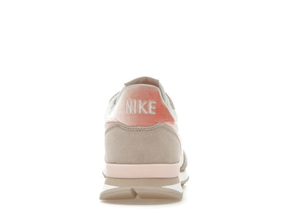 Nike Internationalist Summit White Light Madder Root (Women's)