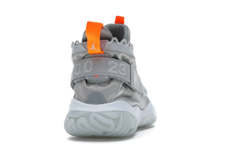 Jordan Proto React Wolf Grey Total Orange