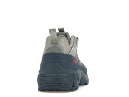 Burberry Arthur Warm Grey Oceanic Blue