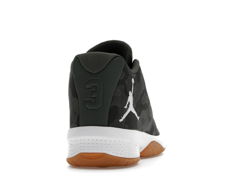 Jordan B.Fly River Rock/White-Dark Stucco
