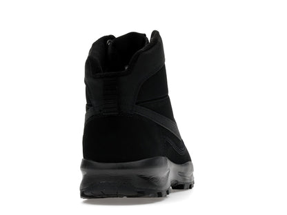Nike Manoadome Triple Black