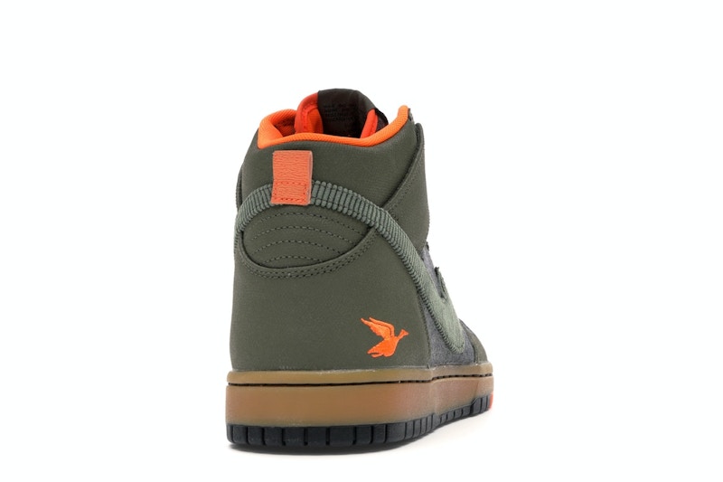 Nike Dunk CMFT Swoosh Social Club Olive