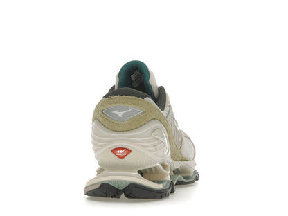 Mizuno Wave Prophecy LS Nomad Pack Silver Cloud