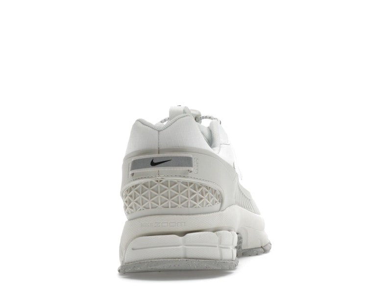 Nike Zoom Vomero Roam Summit White Light Bone Light Iron Ore