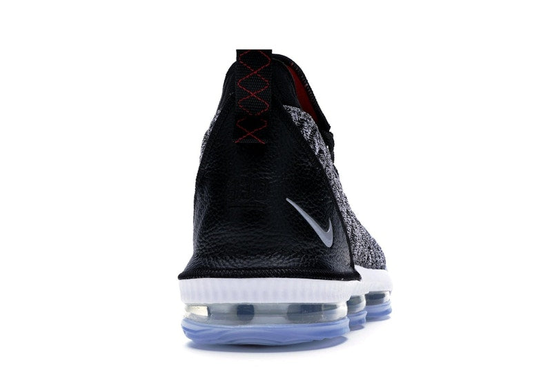 Nike LeBron 16 Oreo