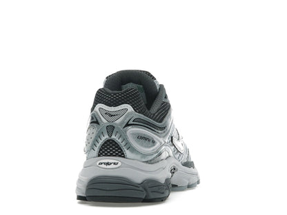 Saucony ProGrid Omni 9 Microchip