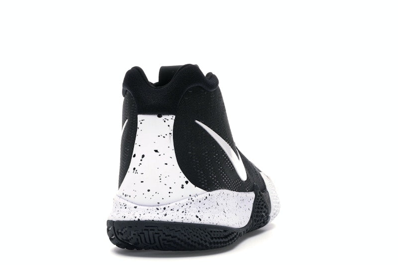 Nike Kyrie 4 Black White