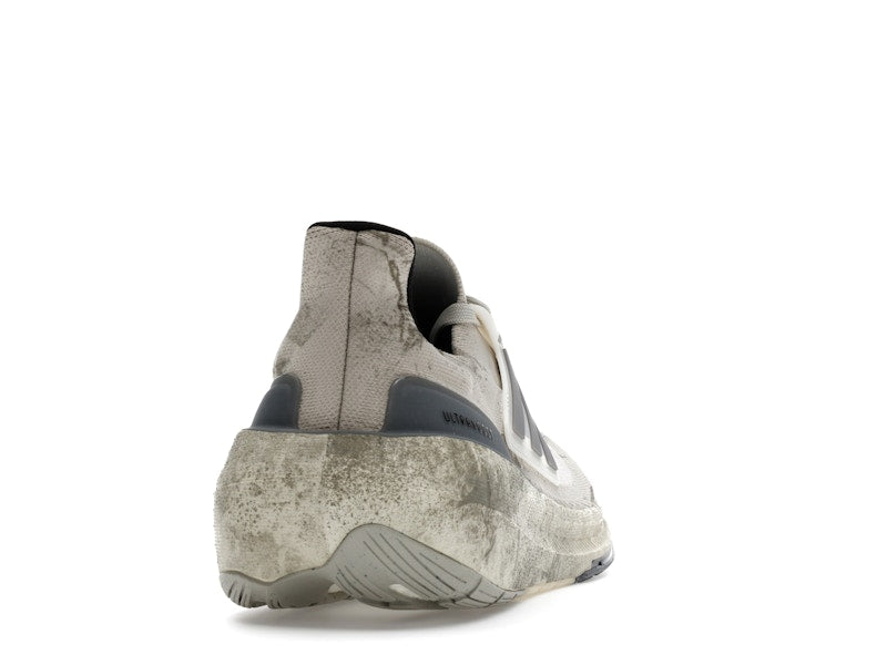 adidas Ultra Boost Light Worn-Out