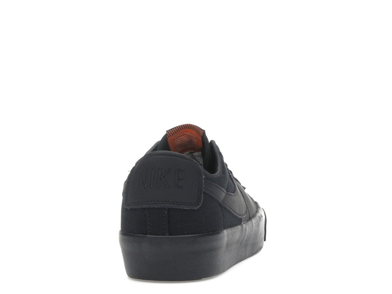 Nike SB Zoom Blazer Low Pro GT ISO Triple Black