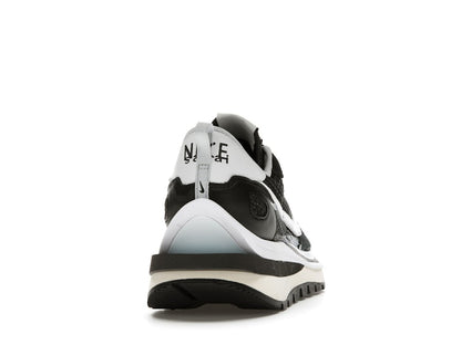 Nike Vaporwaffle sacai Black White