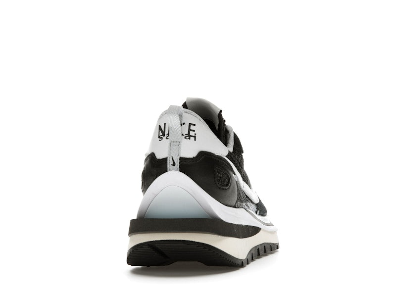 Nike Vaporwaffle sacai Black White