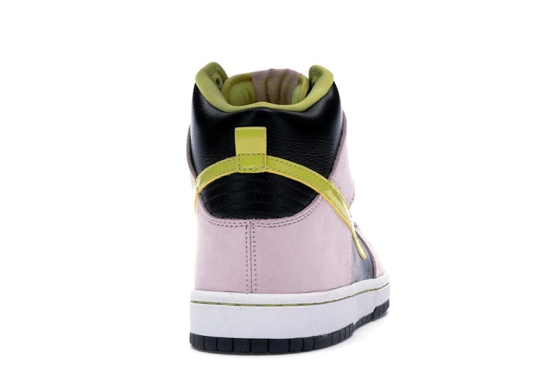 Nike SB Dunk High Miss Piggy