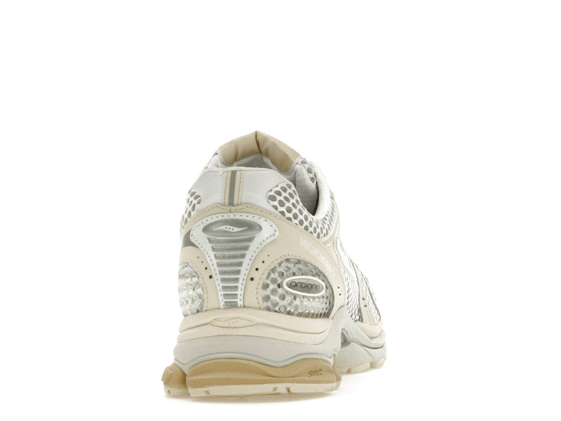 Saucony ProGrid Triumph 4 Highsnobiety Cream