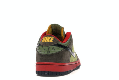 Nike SB Dunk Low Asparagus