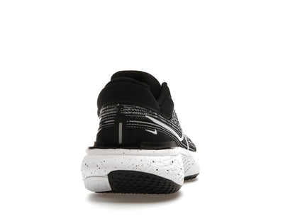 Nike ZoomX Invincible Run Flyknit Oreo