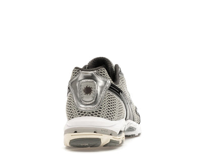 Mizuno Wave Rider 10 Flame Wave One Block Down Onyx