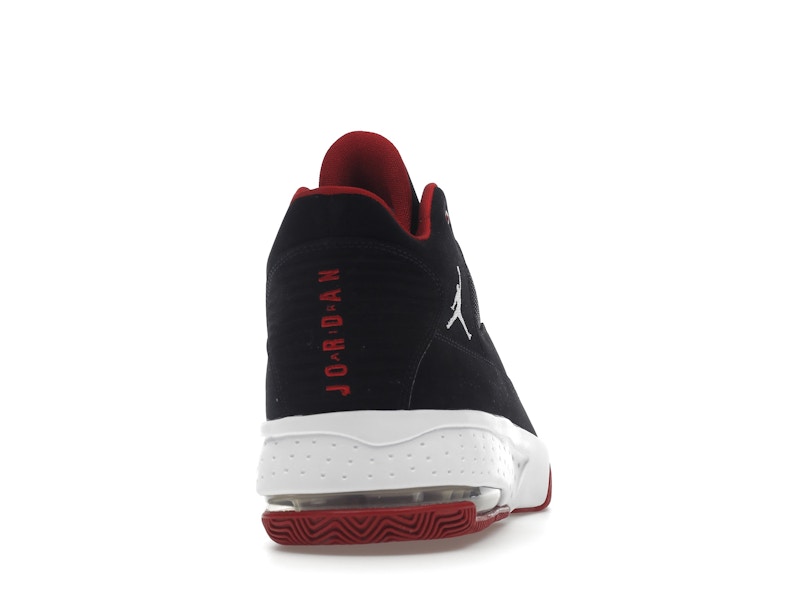 Jordan Max Aura 2 Black Gym Red