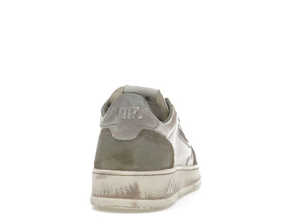 Autry Medalist Low Super Vintage White Silver Lizard