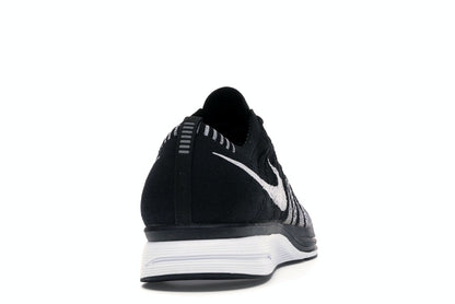Nike Flyknit Trainer Oreo