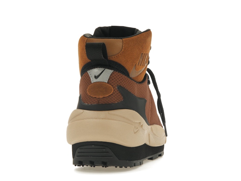 Nike Magmascape SP sacai Light British Tan