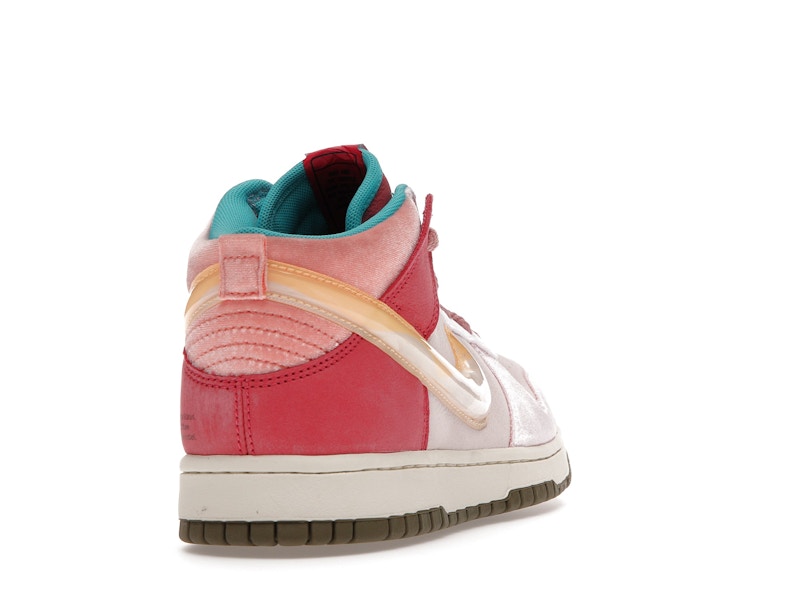 Nike Dunk Mid Social Status Free Lunch Strawberry Milk