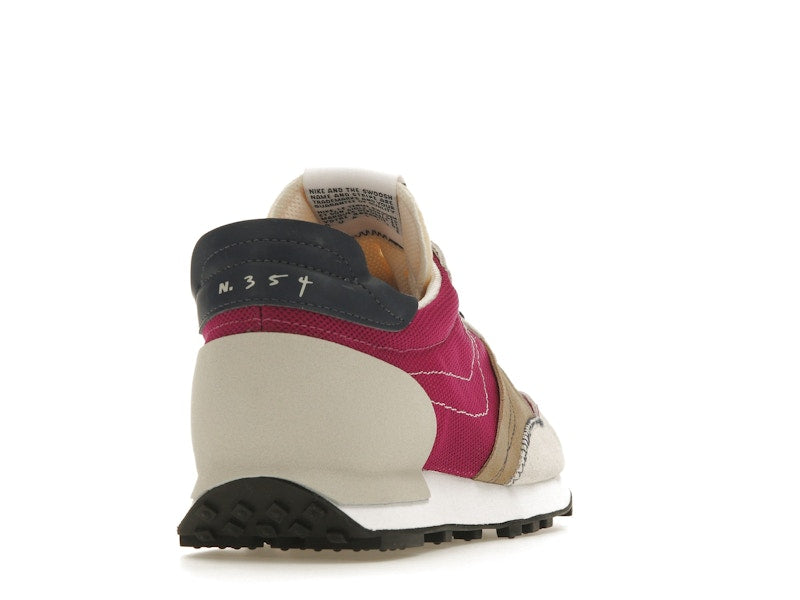 Nike Daybreak Type Cactus Flower