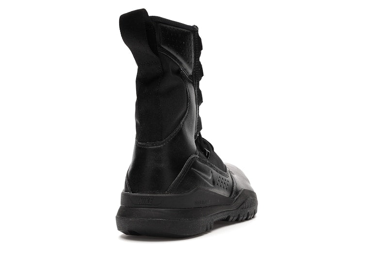 Nike Special Field Boot 8 Inch Black