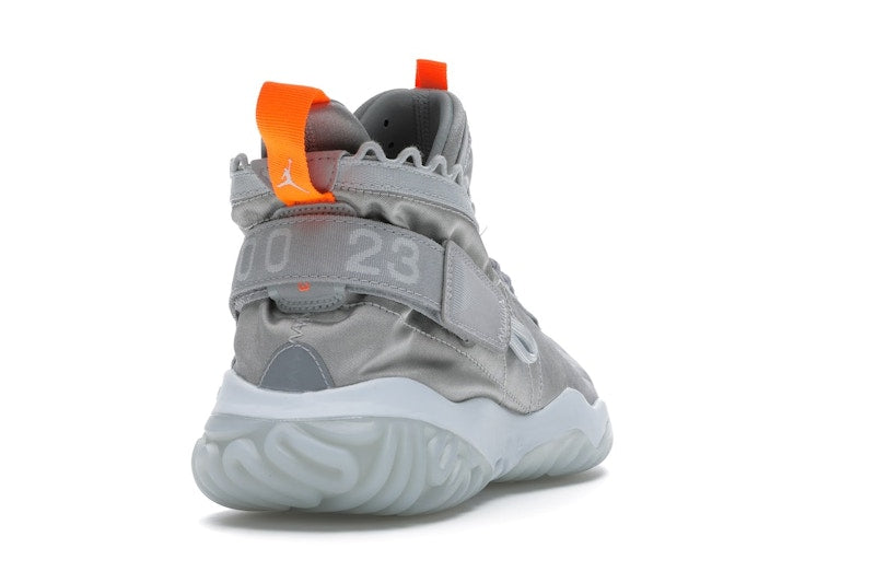 Jordan Proto React Wolf Grey Total Orange