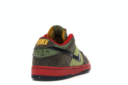 Nike SB Dunk Low Asparagus