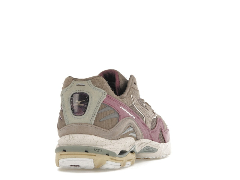 Mizuno Wave Rider 10 Footpatrol Rust