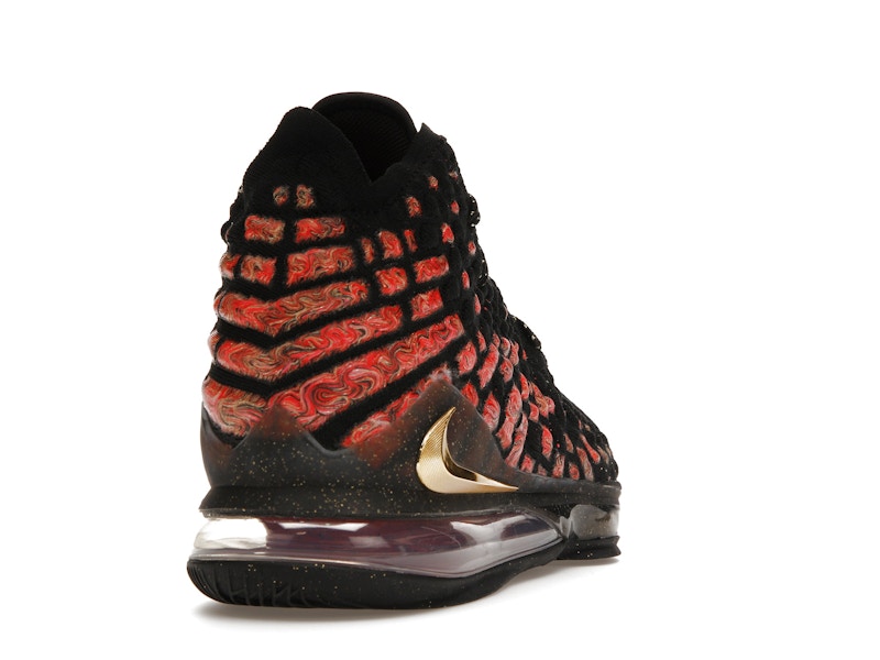 Nike LeBron 17 Courage