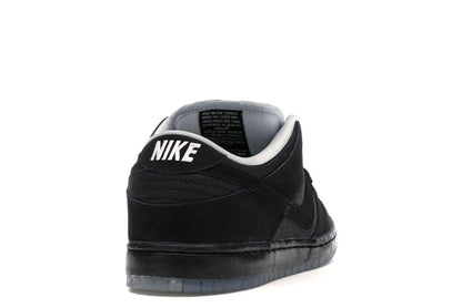 Nike SB Dunk Low Atlas 35MM Black (Special Box W/ Accessories)