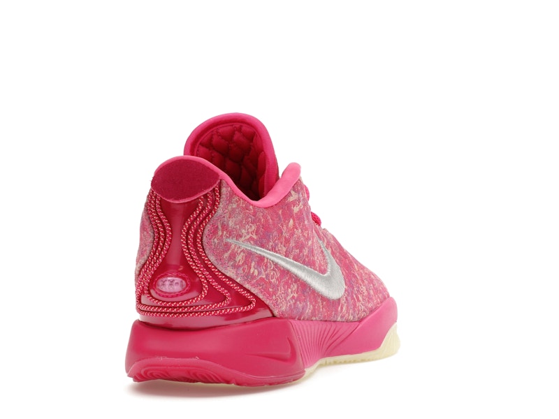 Nike LeBron 21 The World Is Your Oyster